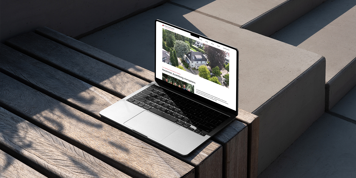 Neugestaltung der Website als Mockup präsentiert